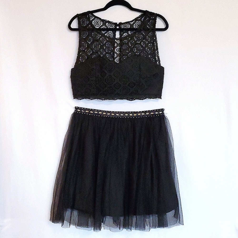 Josh & Jazz lace 2 piece prom dress